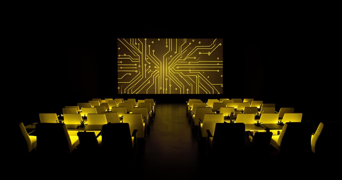 Empowering mid-level employees through AI training workshops